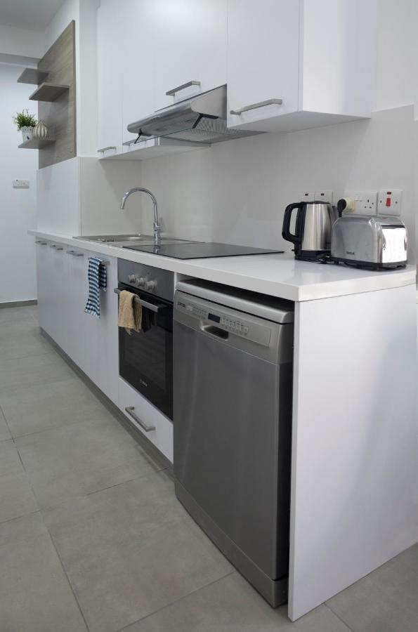 Lovely 2 Bed Apartment In Larnaca City Centre المظهر الخارجي الصورة